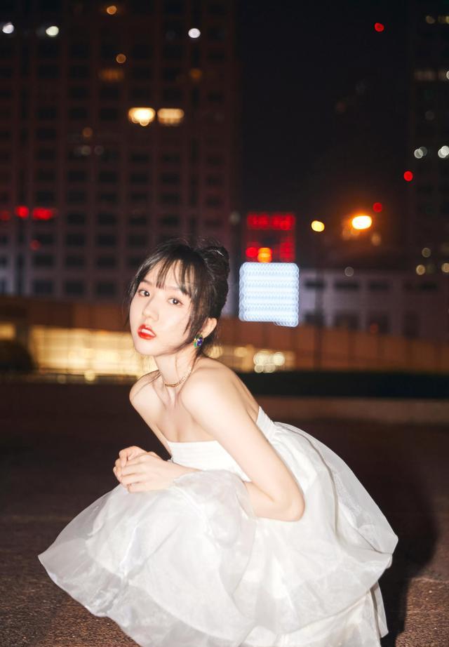 苏晓彤优雅写真