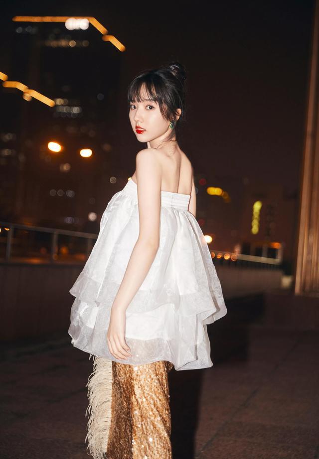 苏晓彤夏夜写真